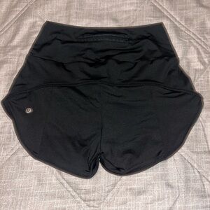 🔥 Lululemon Black Speed Shorts XS/S Athletic Running Gym Low Rise Mini 🔥